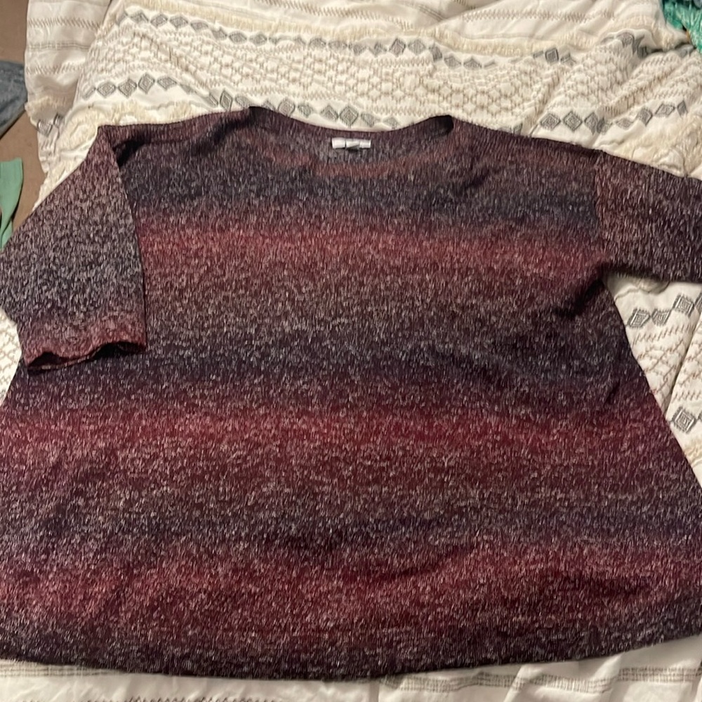Croft & Barrow tunic top. New with tags. 3/4 length sleeves. Light weight.